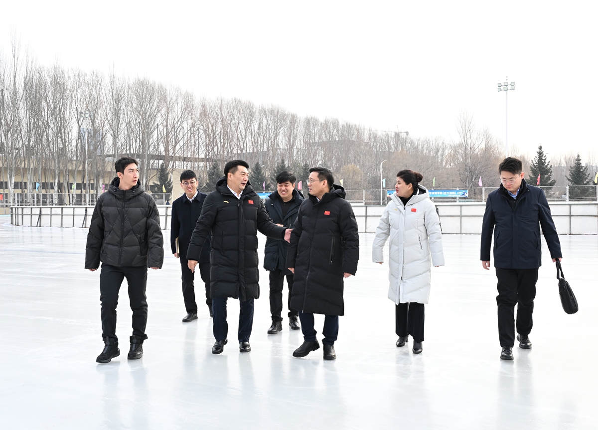 https://news.jlu.edu.cn/__local/1/0C/09/8FFBBEEDF42EBD56624003B7201_DBEB61BC_845FA.jpg https://news.jlu.edu.cn/__local/1/0C/09/8FFBBEEDF42EBD56624003B7201_DBEB61BC_845FA.jpg